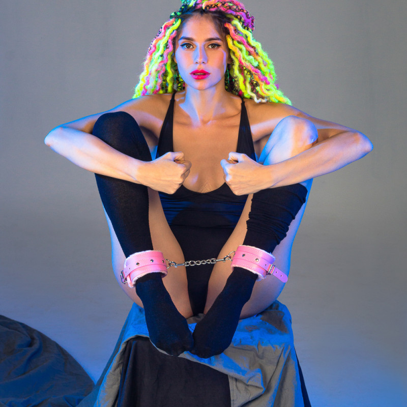 Поножи Party Hard Eternity Pink 1103-03lola