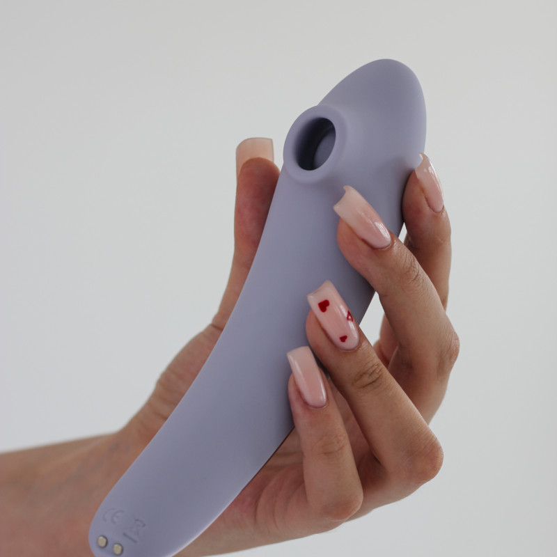 Вакуумный стимулятор клитора Premium лавандовый 23121LS