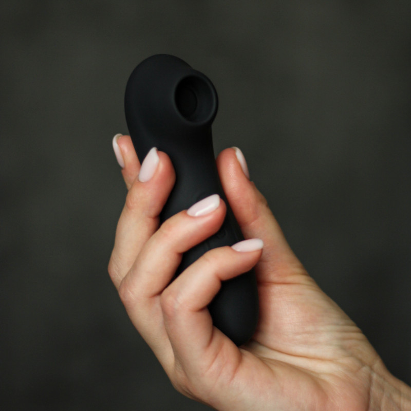 Вакуумный стимулятор клитора Curvy 23117LS