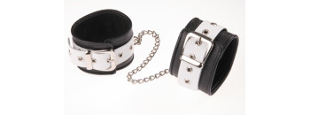 Оковы кожаные черные с белым широким ремешком, соединенные цепочкой длиной 35см 3072-13
