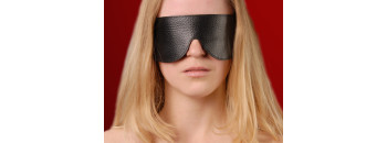 Маска на глаза кожаная литая черная 3081-1