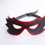Маска на глаза с разрезами красная с черным 3085-21