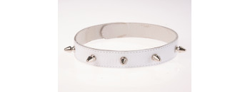 Ошейник кожаный белый шириной 20мм с шипами длиной 12мм на кнопках  3102-3