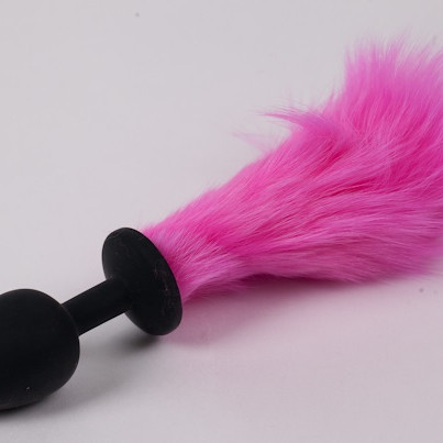 Пробка черная силикон с красным хвостом 2,8 х 18,9 см 47164-MM