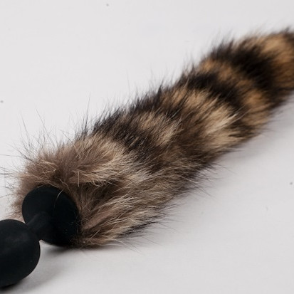 Пробка черная силиконовая с полосатым хвостом 47166-MM