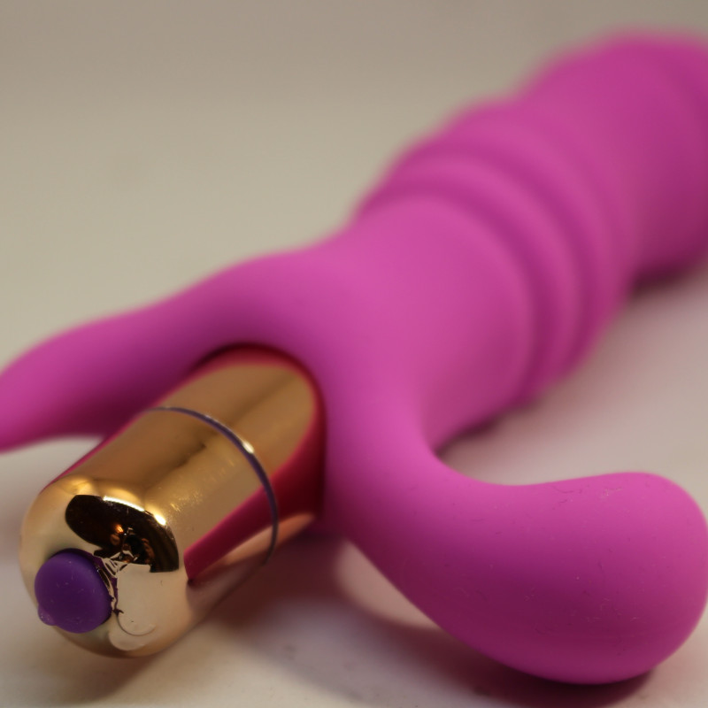 Вибромассажер розовый рельефной для стимуляции точки G 47451-MM