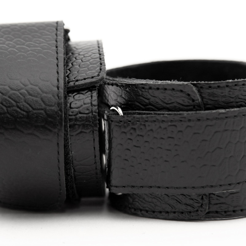 Кожаные наручники 51001ars