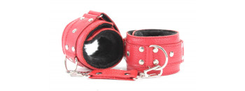 Наручники  с мехом красные 51008ars