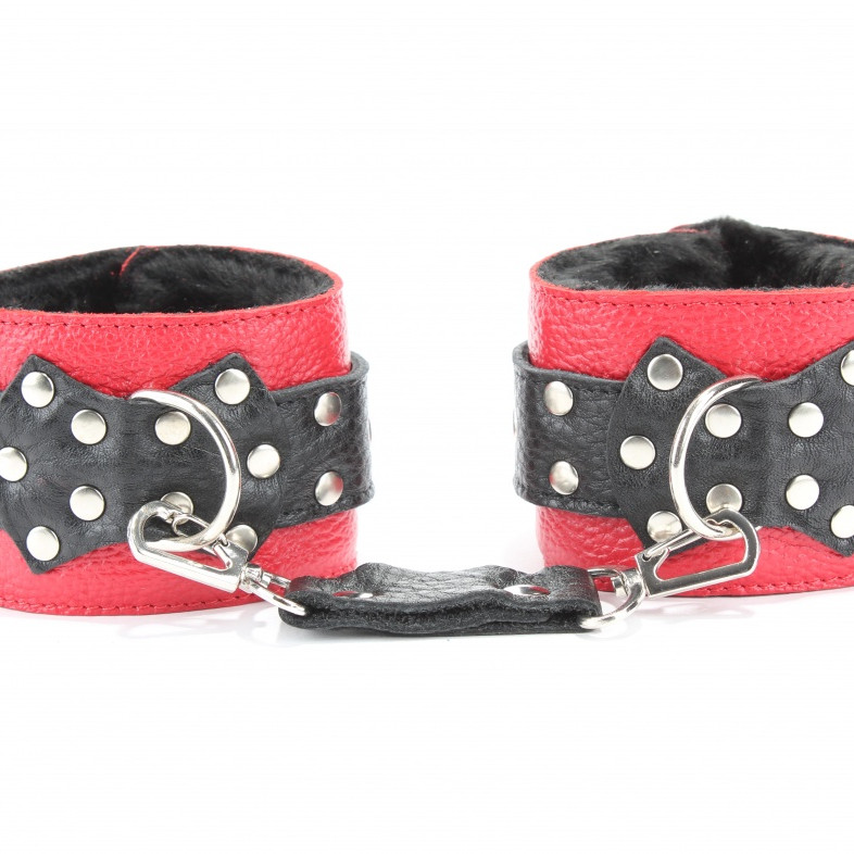 Наручи c натуральным мехом на пряжке 51011ars