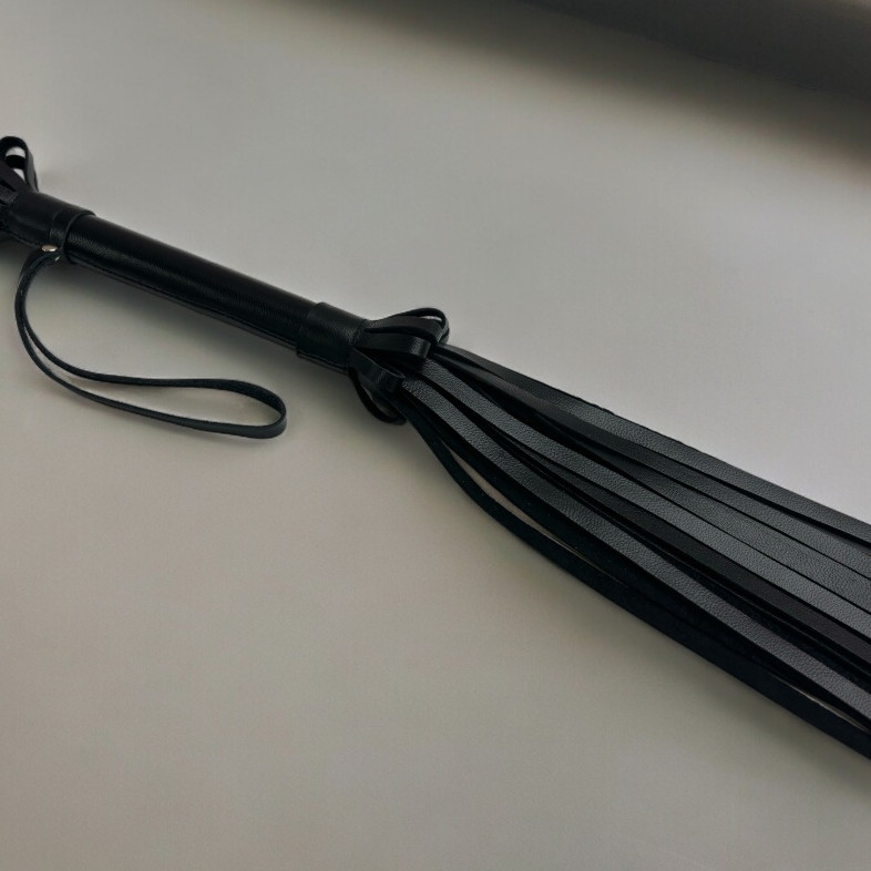 Плеть кожаная King Arsenal 54034ars