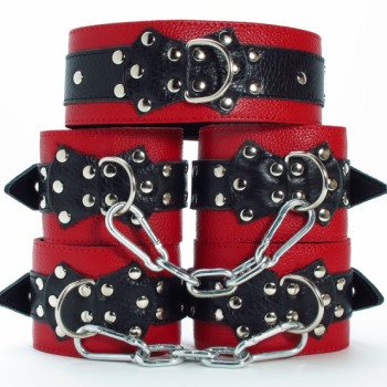 БДСМ набор фиксаторов с мехом 53011ars