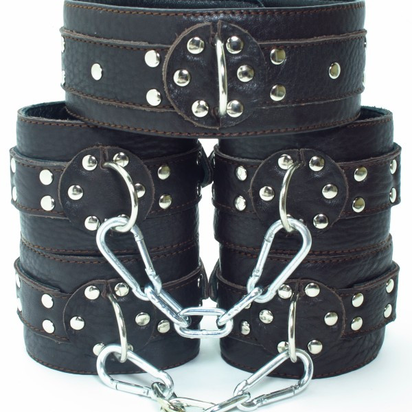 Набор БДСМ аксессуаров из коричневой кожи с мехом 53014ars