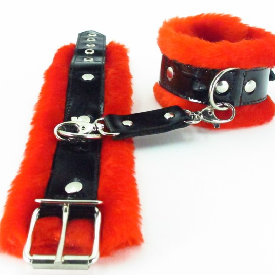 Красные наручники с мехом BDSM Light 710002ars