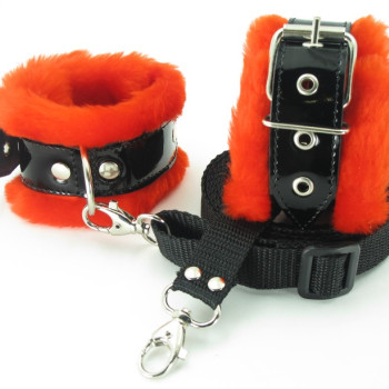 Набор на кровать с красным мехом BDSM Light 760008ars