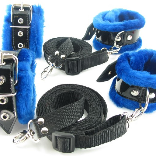 Набор на кровать с синим мехом BDSM Light 760009ars