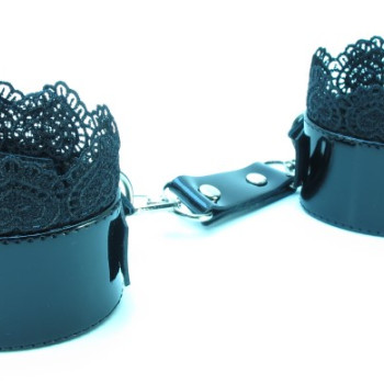 Изысканные наручники с кружевом Black BDSM Light  810005ars