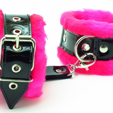 Розовые оковы на ноги с мехом BDSM Light 720001ars