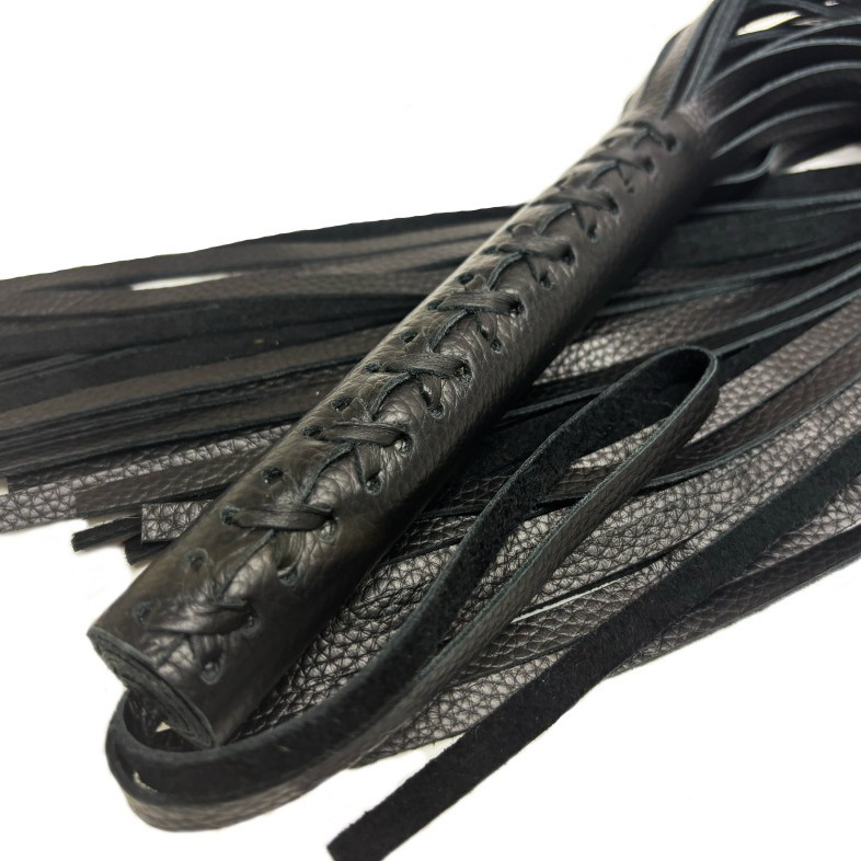 Плеть из мягкой кожи цельная 54019ars