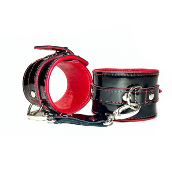 Наручники из кожи лак черно-красные 51029ars